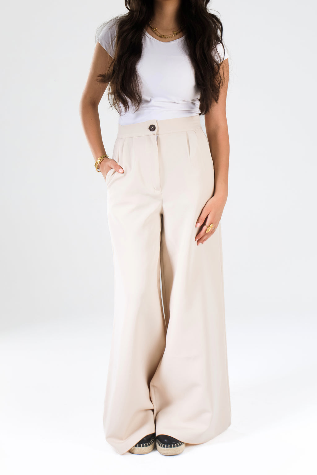 Women’s Wide-Leg Pants